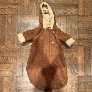 Baby Gap Infant Shearling Suede Sleep Sack Snowsuit Outerwear Size 0-3M